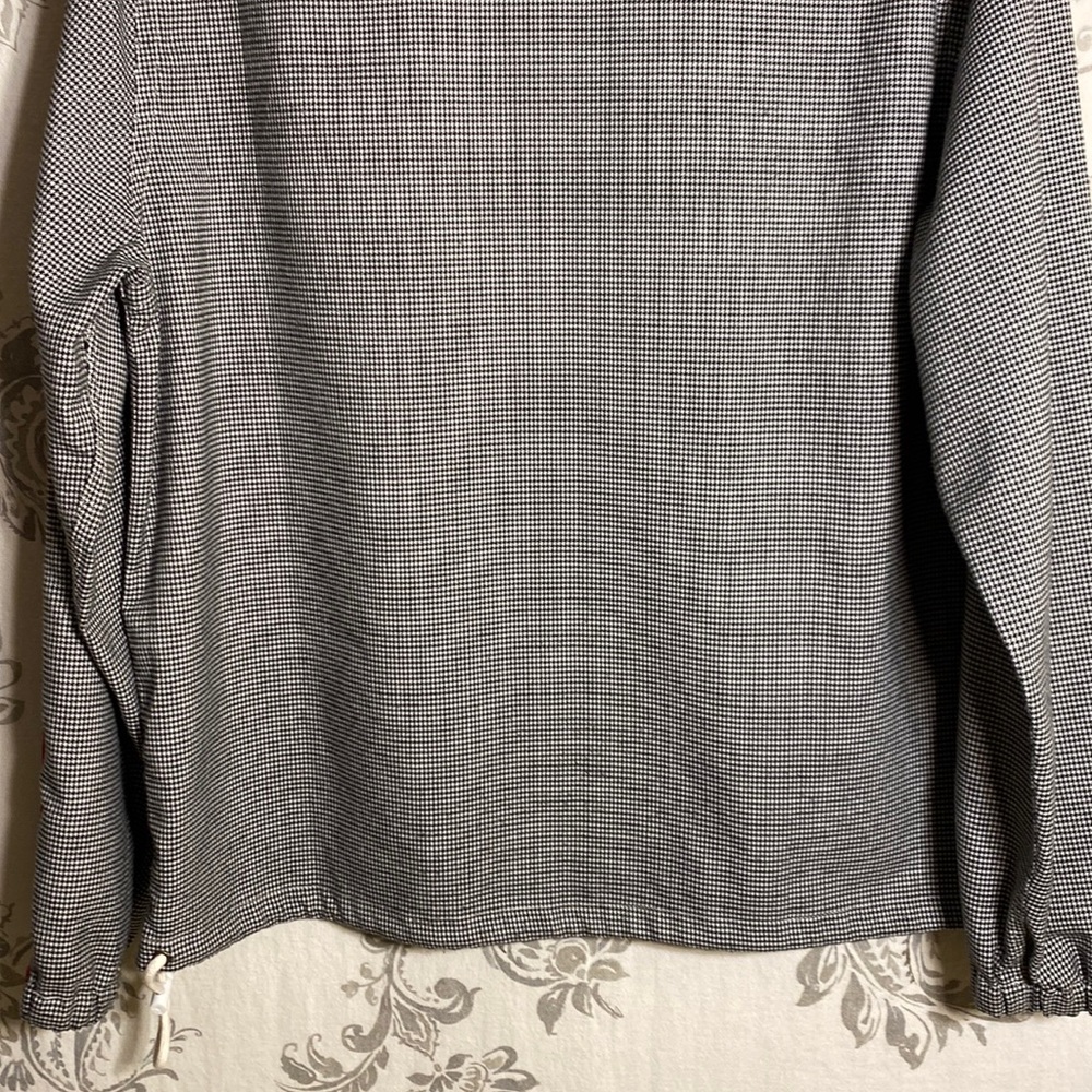 Urban Outfitters Mens Black/White
Houndstooth Pullover size medium - Picture 6 of 11